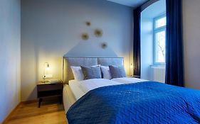 homie stay am Schloss Apartments